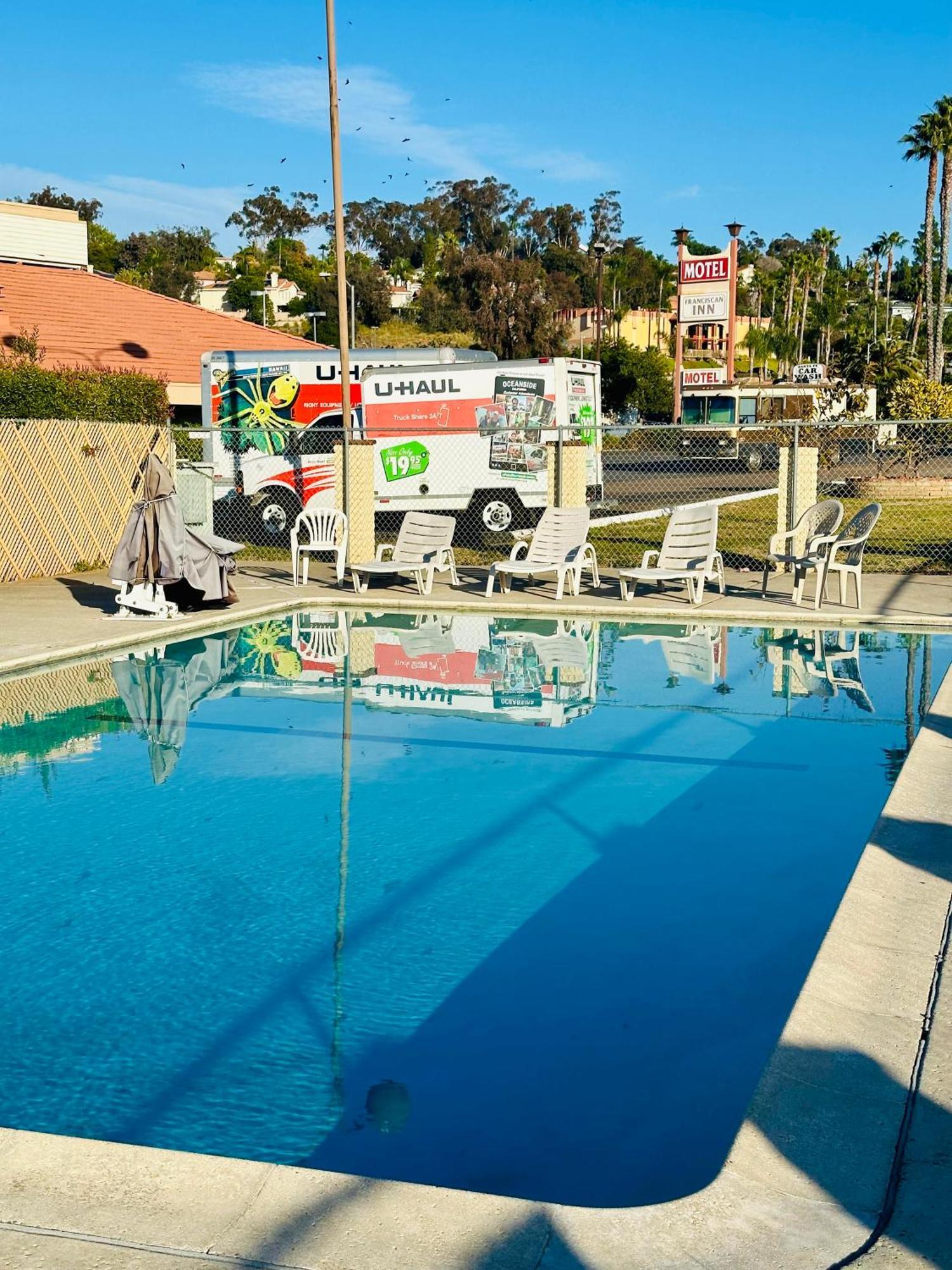 Franciscan Inn Motel Vista Bagian luar foto